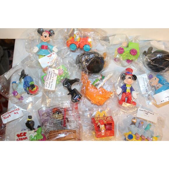 Vintage McDonald Random Toy Lot - Picture 6 of 6